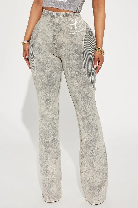 Devon Washed Flare Pant - Grey/combo