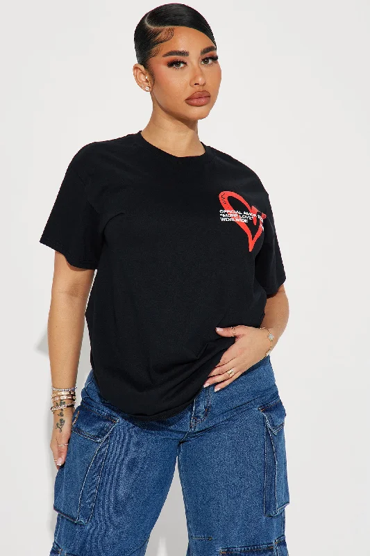 Mi Amor Graphic Tshirt - Black/Red