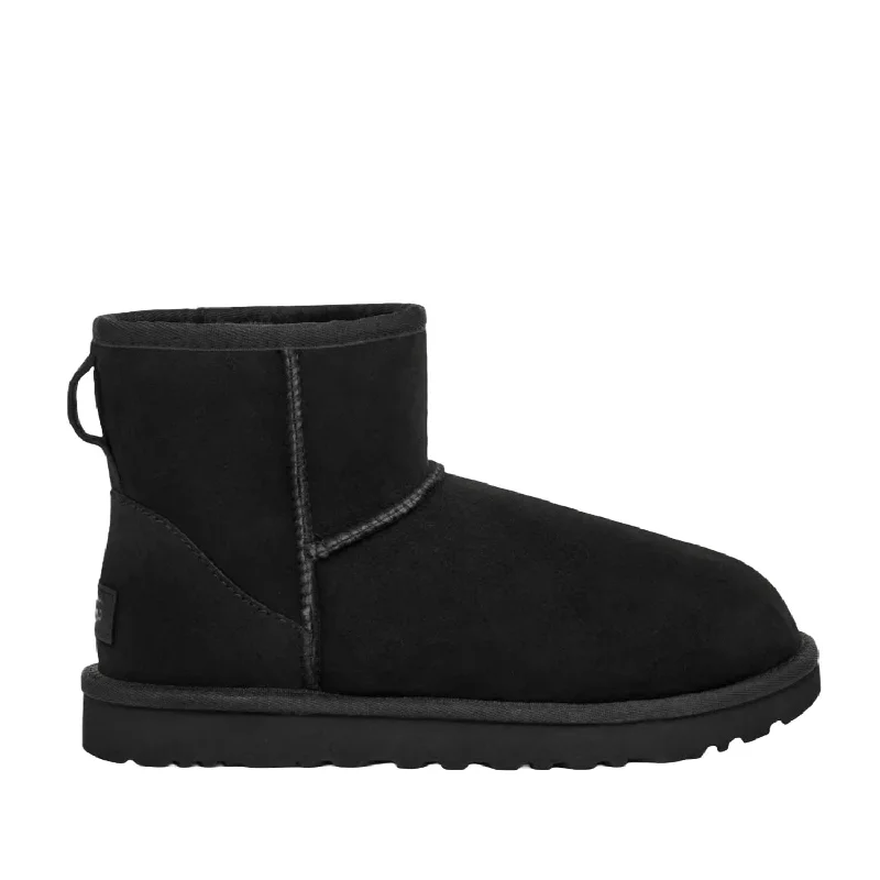 UGG Women's Classic ll Mini Boot in Black