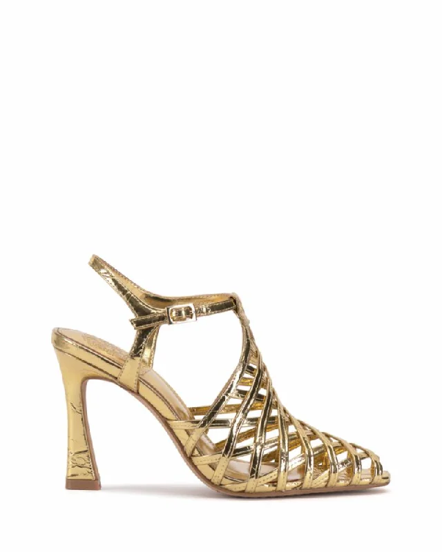 Vince Camuto Women's Scarla Gold M