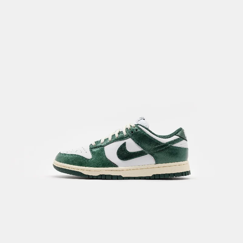 Dunk Low Sneaker in White/Pro Green/Coconut Milk