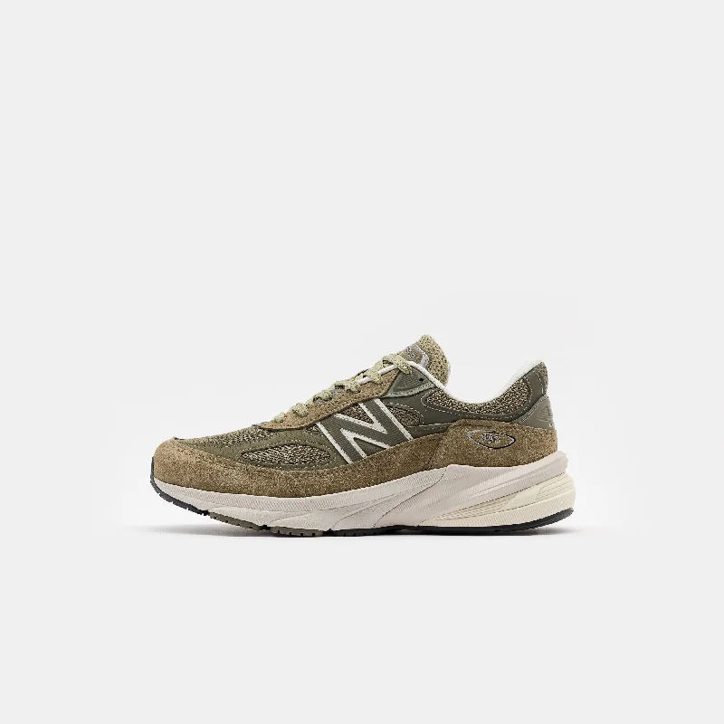 MADE in USA 990 V6 Sneaker in True Camo/Dark Camo