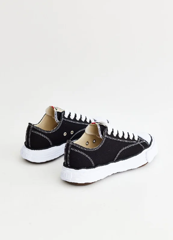 Peterson 23 Low Top Sneakers