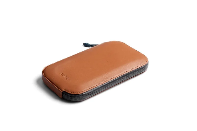 Money clips vs traditional wallets Silver-Plated Passport Covers & Wallets with Gemstone Accents for Elegant WomenBellroy All–Conditions Phone Pocket
