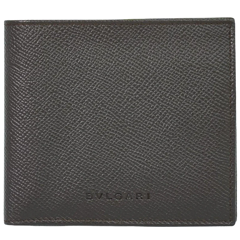 Top-rated money clips for everyday use Camouflage-Patterned Passport Covers & Wallets for Hunters and MilitariesBulgari Leather Wallet (Pre-Owned) Top-rated money clips for everyday use Camouflage-Patterned Passport Covers & Wallets for Hunters and MilitariesBulgari Leather Wallet (Pre-Owned)