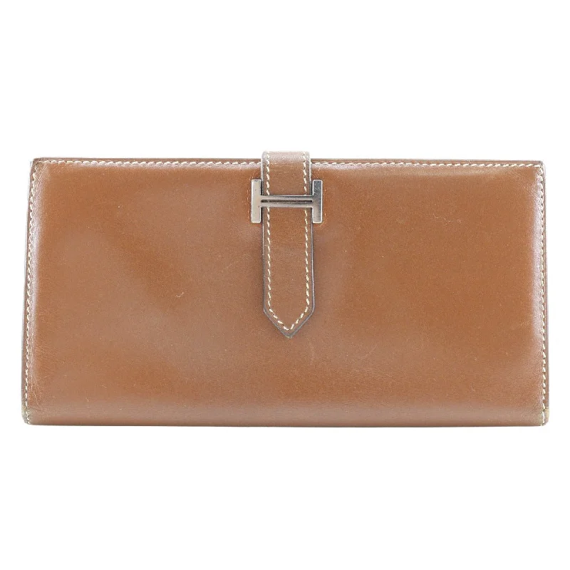 Luxury leather money clips with card slots Vegan Leather Passport Covers & Wallets for Environmentally Conscious PeopleHermès Béarn  Leather Wallet  (Pre-Owned)