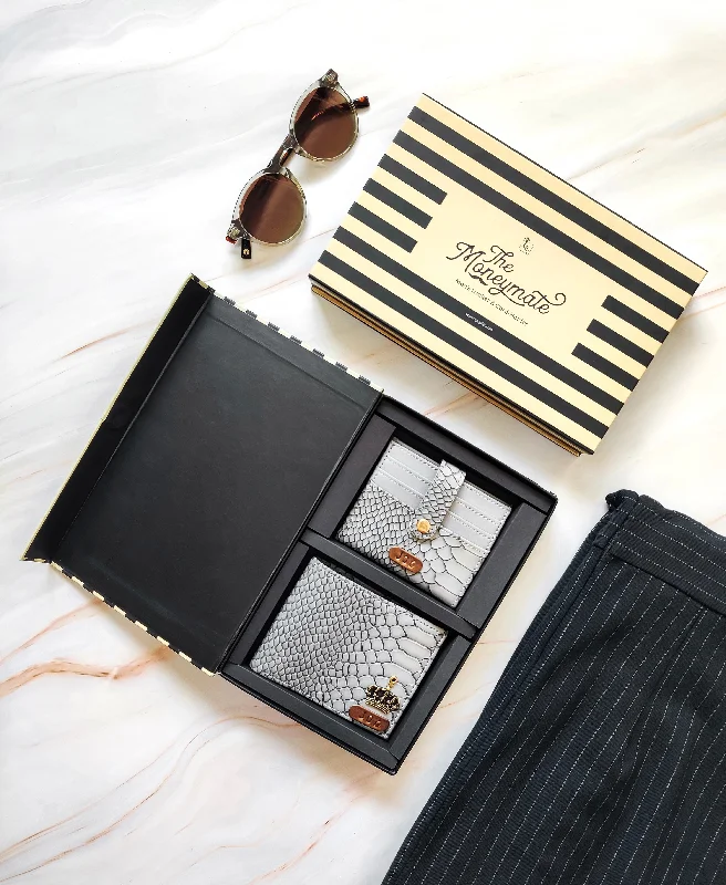 How to choose the right money clip Antique Copper Passport Covers & Wallets with Intricate Engravings for CollectorsPersonalized Men’s Textured Wallet & Card Holder with Free Charm How to choose the right money clip Antique Copper Passport Covers & Wallets with Intricate Engravings for CollectorsPersonalized Men’s Textured Wallet & Card Holder with Free Charm