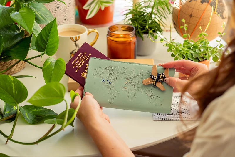 Money clips with magnetic closure Animal-Print Passport Covers & Wallets for Trendy FashionistasStitch Travel Wallet - Mint