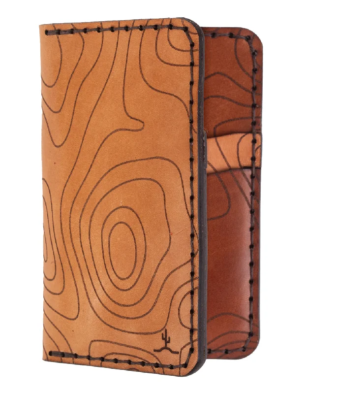 Money clips for holding large amounts of cash Vintage-Style Passport Covers & Wallets with Brass Hardware for Retro EnthusiastsVertical Wallet - Topo Russet