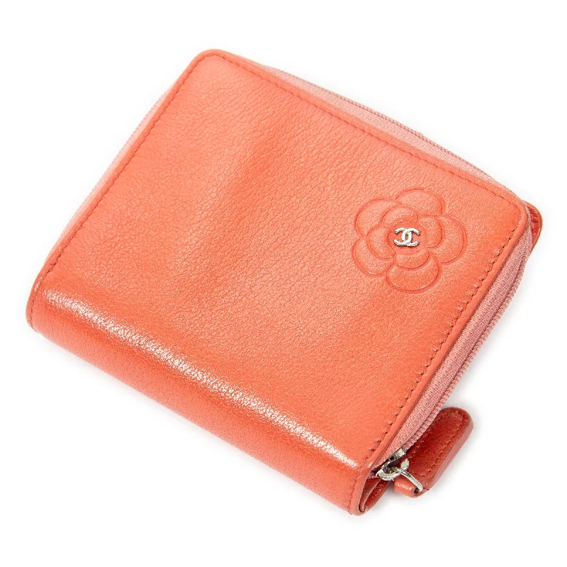 Money clips with built-in bottle openers Camellia Compact Bifold Zip Wallet
