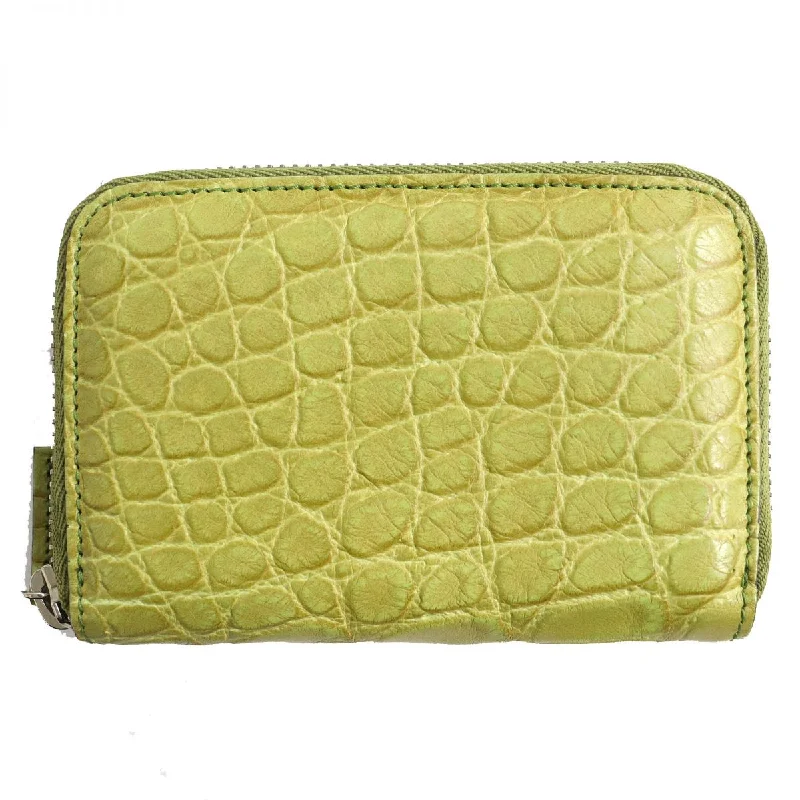 Money clips vs traditional wallets Gucci Crocodile Leather Zip Coin Wallet